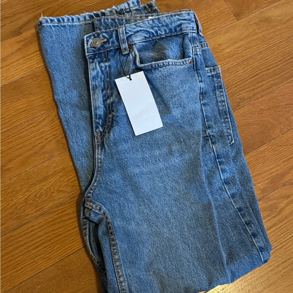 Zara High-Waisted Mom Fit Jeans